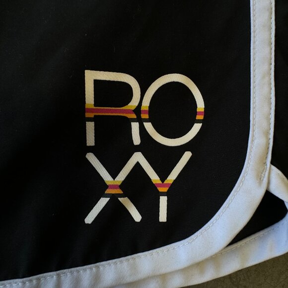 ROXY WOMEN'S BOARD SHORTS BLACK WITH WHITE TRIM SIZE 5 JUNIORS - Picture 8 of 14
